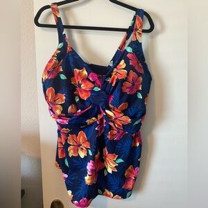 Land’s End, Plus 22W, Floral Swim Tankini Top with Tropical Print